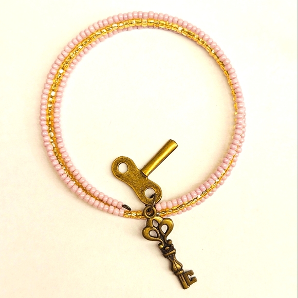 Pink and Yellow Keys Memory Wire Bracelet - Picture 1 of 5